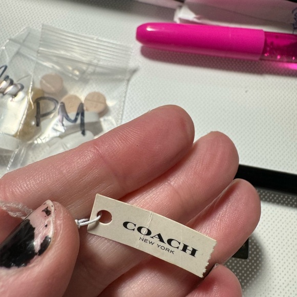 Rare Coach brand keychain. This can also be used as a bag charm. - Picture 8 of 9